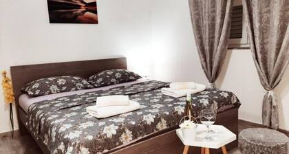 Apartments Tomislav - Two Bedroom Apartment with Terrace and Sea View