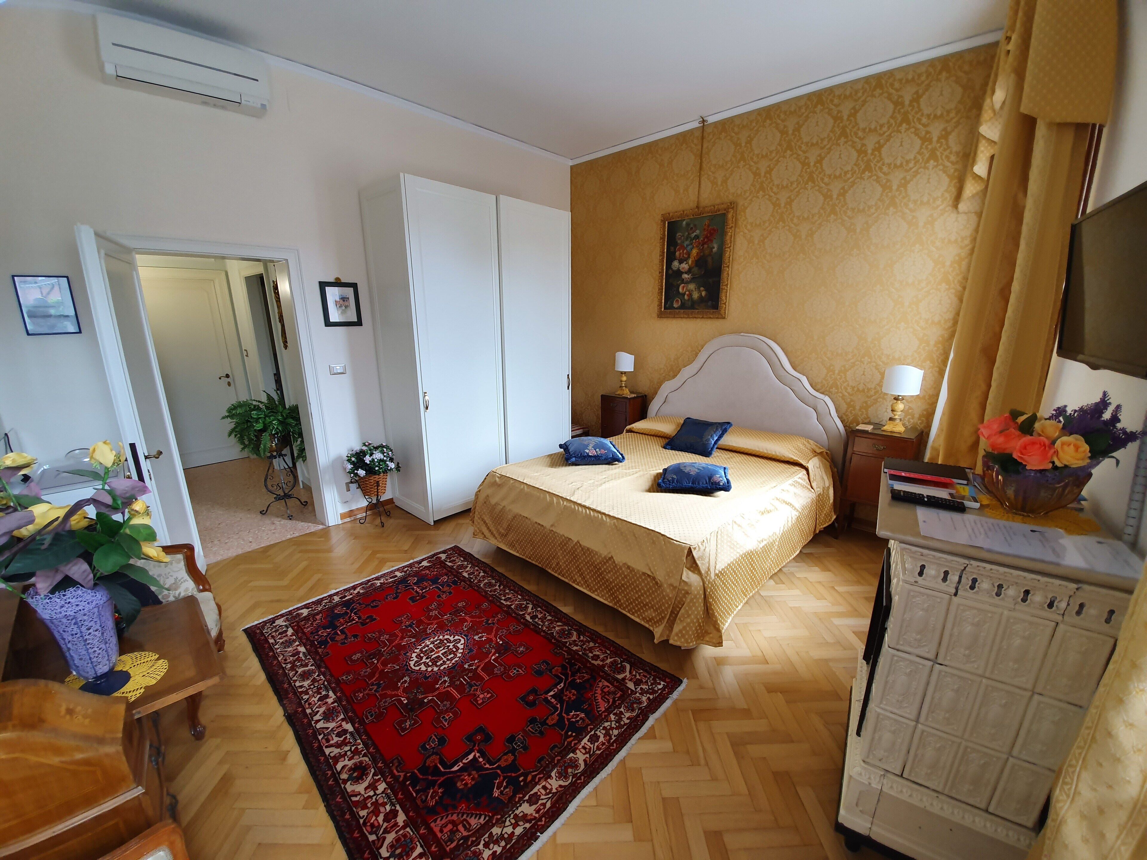 Junior Suite, City View (Stufa) | In-room safe, blackout drapes, free WiFi