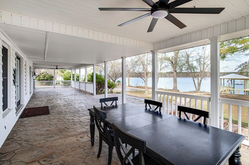 Lake Wateree Home w/ Boat Dock! Pets Welcome