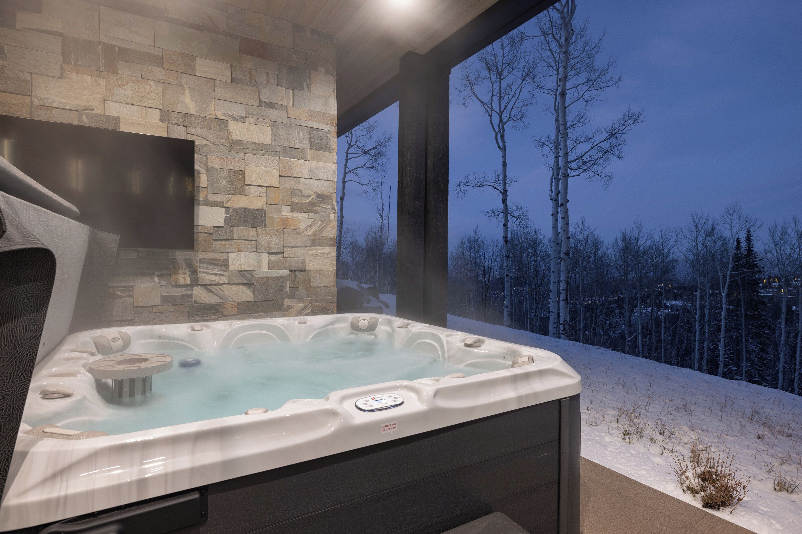 Bain à remous extérieur