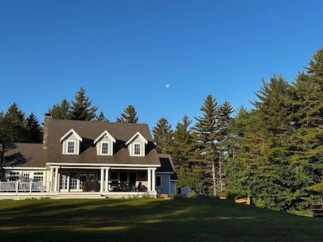 Exterior. Tranquil 3 bedroom Home with Hot Tub and Standby Generator in Andover