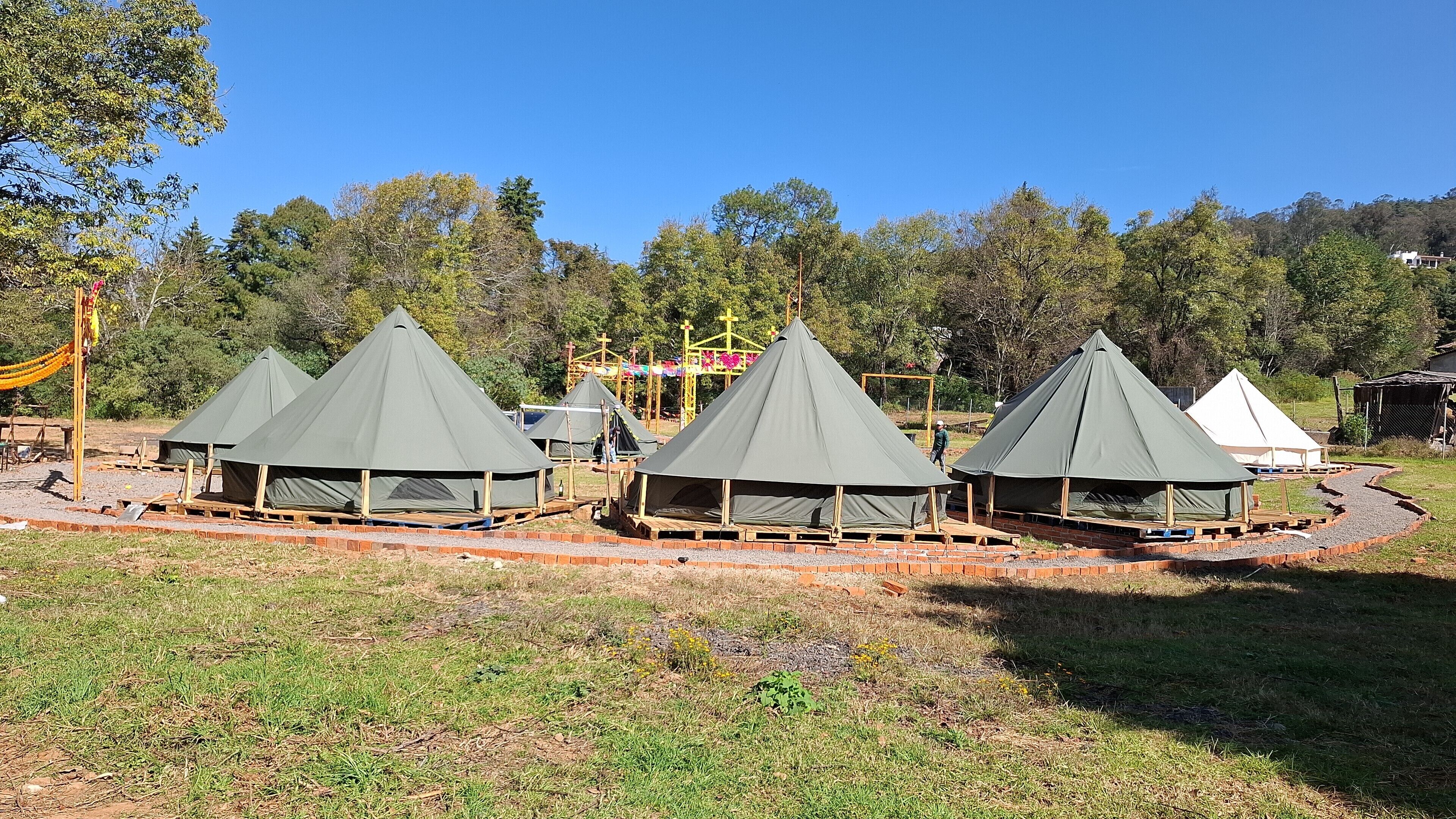 Down duvets, free WiFi, bed sheets