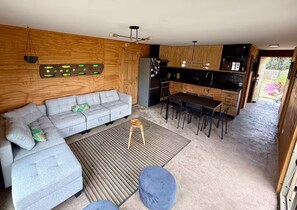 Living area - Bottle light garden house/pool-jacuzzi-sauna (Valparaíso)