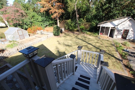 Terrace/patio. Historic Camden Showstopper!! THE LITTLE GARDNER’S COTTAGE