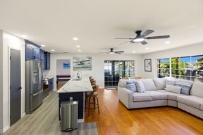 Interior - Waterfront home, with private pool and lanai, Gulf access with fishing dock (Punta Gorda)