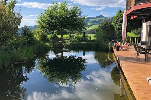 Kaiserlounge Harald Astner - Alpine chalet with charm & mountain views
