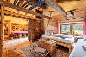 3 soverom, strykejern/-brett, wi-fi og sengetøy