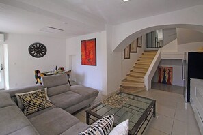 Living area - Family village house Sablet (Sablet)