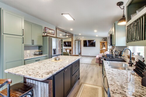 Newly Updated Countryside Home in South Gorin!