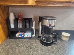 Coffee and/or coffee maker -  2 Bedroom 2 bath home, wheel chair accessible home overlooks golf course & pond (Seneca)