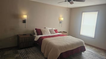 Bügeleisen/Bügelbrett, WLAN, Bettwäsche