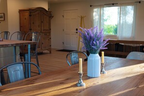 Dining - Vinelands Retreat in Colorado's Wine Country (Palisade)