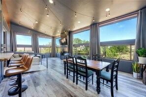 Dining - New! Lavish Shipping Container Experience with 3 King Suites & Amazing Views! (Teasdale)