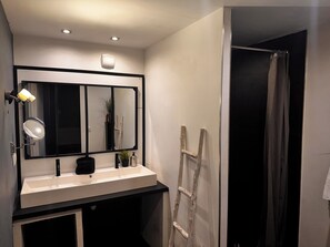 Towels, toilet paper - LOFT ROUEN (Rouen)