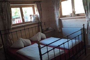 مكواة/لوح كي وواي فاي وملاءات أسرّة