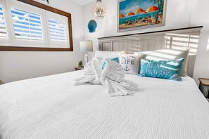1 bedroom, iron/ironing board, bed sheets - Bluewater Resort V110A – Your Myrtle Beach Getaway (Myrtle Beach)