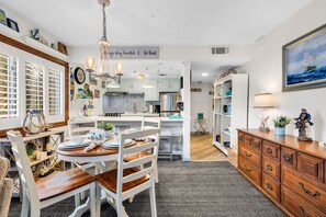 Dining - Bluewater Resort V110A – Your Myrtle Beach Getaway (Myrtle Beach)
