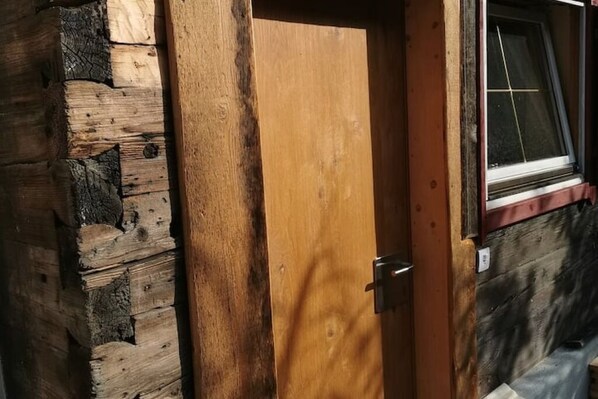 تفاصيل الفندق من الخارج