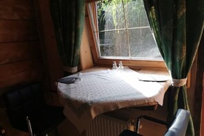 تناول الطعام