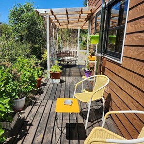 Terrace/patio - Iza Cabin, Ensenada Sector, Puerto Varas (Los Lagos)
