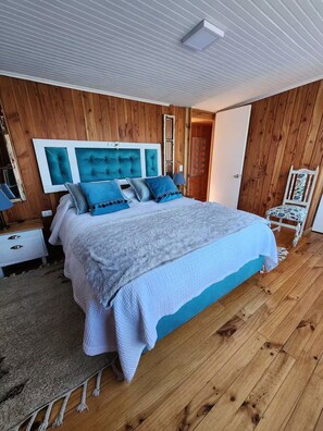 Fer et planche à repasser, draps fournis