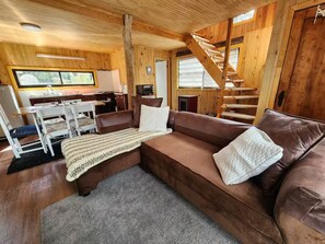 Living area - Iza Cabin, Ensenada Sector, Puerto Varas (Los Lagos)