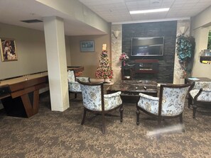 المنشأة من الداخل