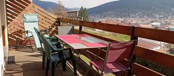 Cozy apartment with a terrace and a beautiful view, garage, storage space for 2 bikes, sleeps 2 to 4 people