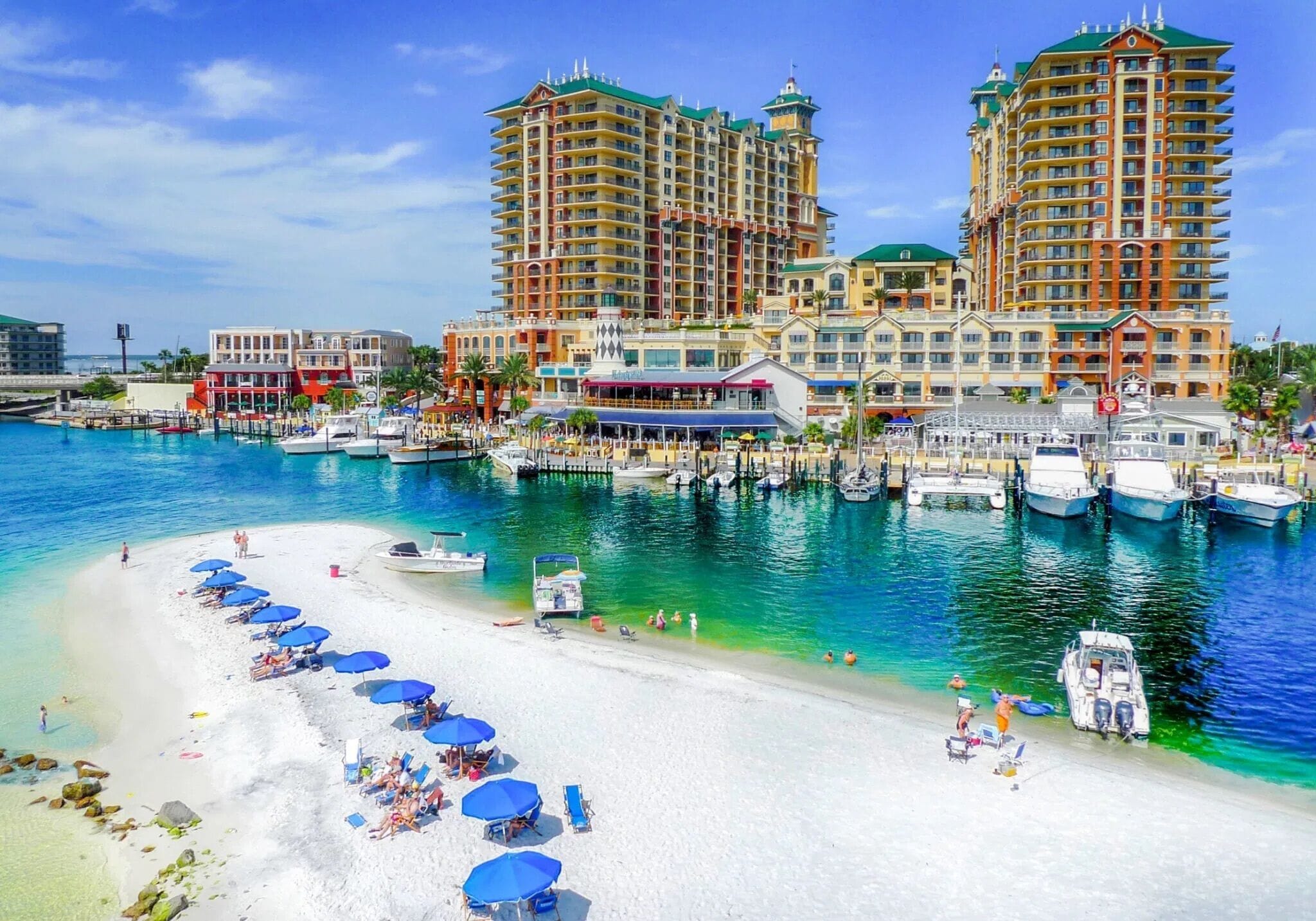 Solsenger og strandhåndklær