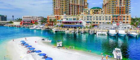 Solsenger og strandhåndklær