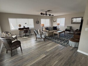 Älytelevisio, kirjoja