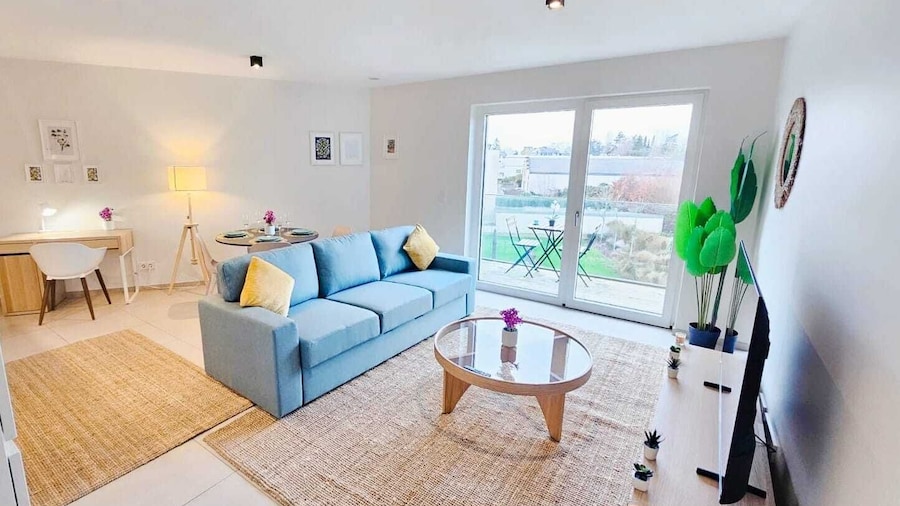 Warm&Bright 1BR w terrace&parking