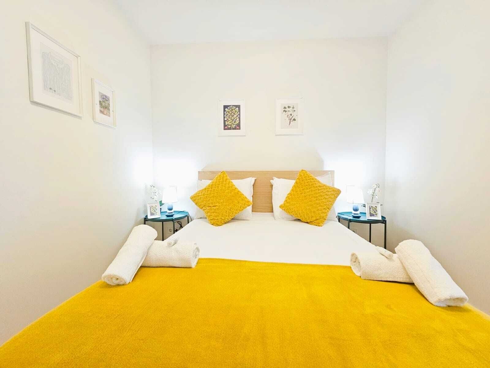 Iron/ironing board, free WiFi