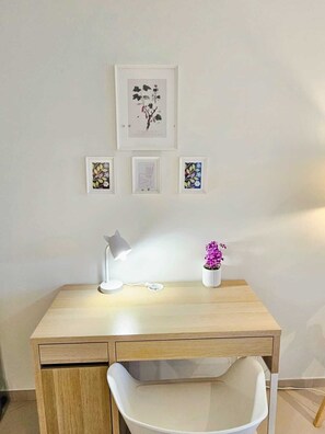 アイロン / アイロン台、WiFi (無料)