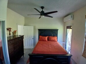 Room - Adorable 1-bedroom apart W/ FREE SUV in charming St Thomas (St Thomas)