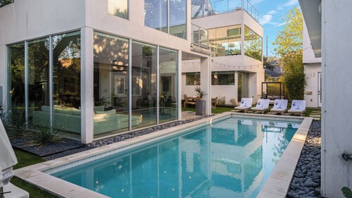 Pool, Putting Green, Game Room, Rooftop Bouldin Collective 902a by Avantstay