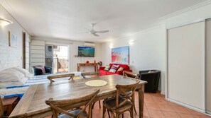 Interior - Shoreline Apartments - Unit 9a (Bargara)
