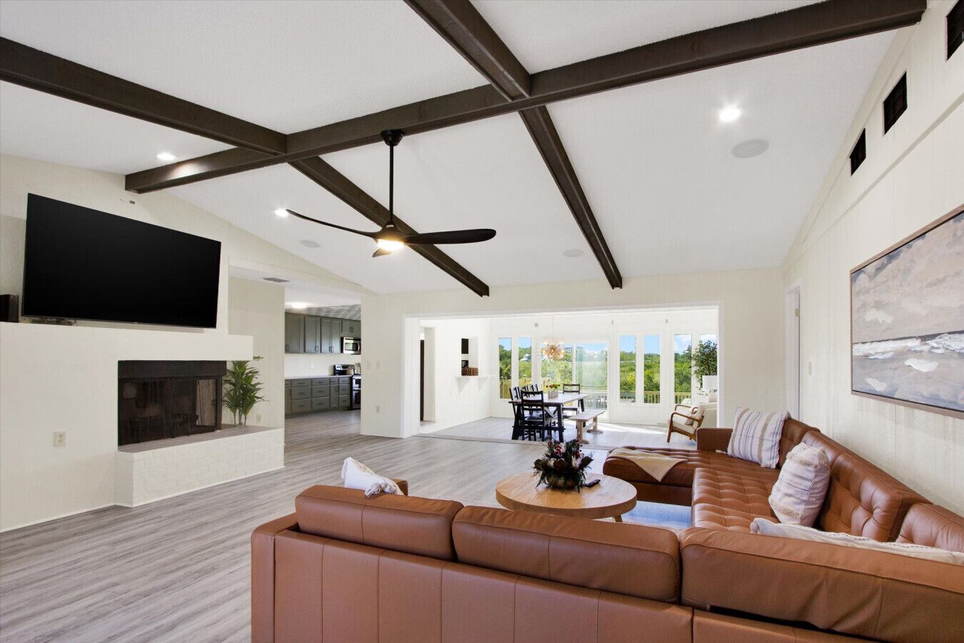 Smart-TV, videospill og fotballspill