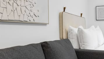 Deluxe Studio | Private kitchen | Full-size fridge, microwave, oven, stovetop