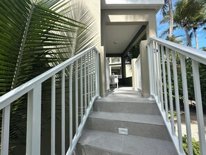 Property grounds - PALM COTTAGE: Tranquil Studio Just Steps Away From Grace Beach and the Strip! (Grace Bay)