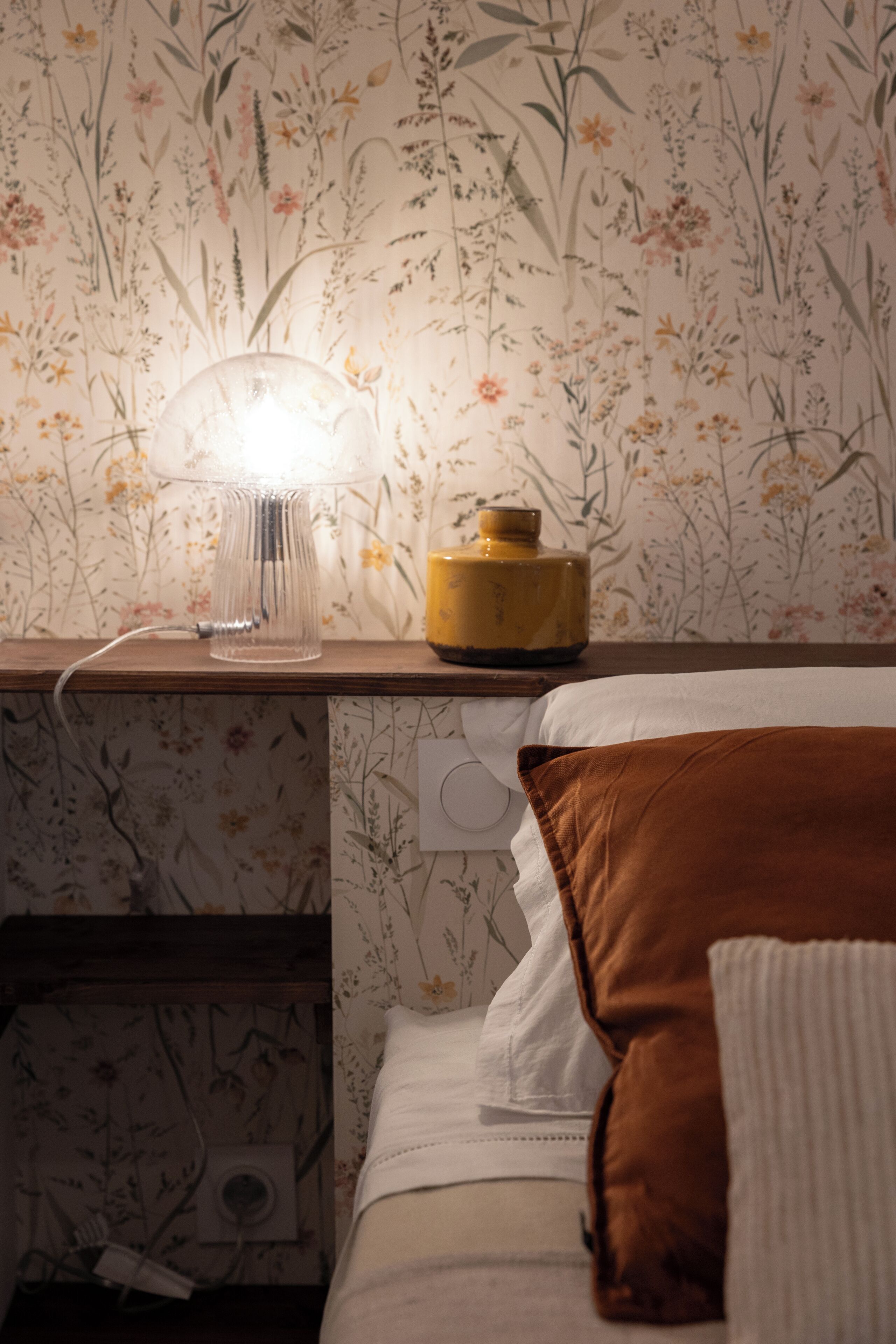 Bügeleisen/Bügelbrett, Internetzugang, Bettwäsche