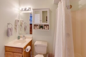 Hair dryer - Slope Views- Ski Shuttle- Pool & Hot Tub (Lincoln)