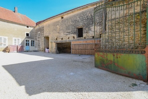 Exterior - Le Petit Gite du Relais (PARGUES)