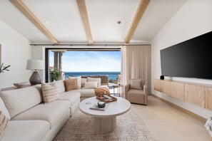 Smart TV - Ocean View 3 BR Penthouse with Private Jacuzzi at Puerta del Sol, Cabo San Lucas (Cabo San Lucas)
