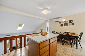 Dining - Home at Waterville Estates- tons of amenities! (Campton)