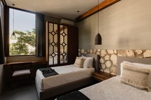 2 habitaciones, tabla de planchar con plancha, cuna de viaje y wifi 
