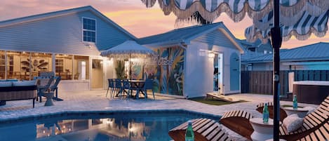 House (5 Bedrooms) | Front of property