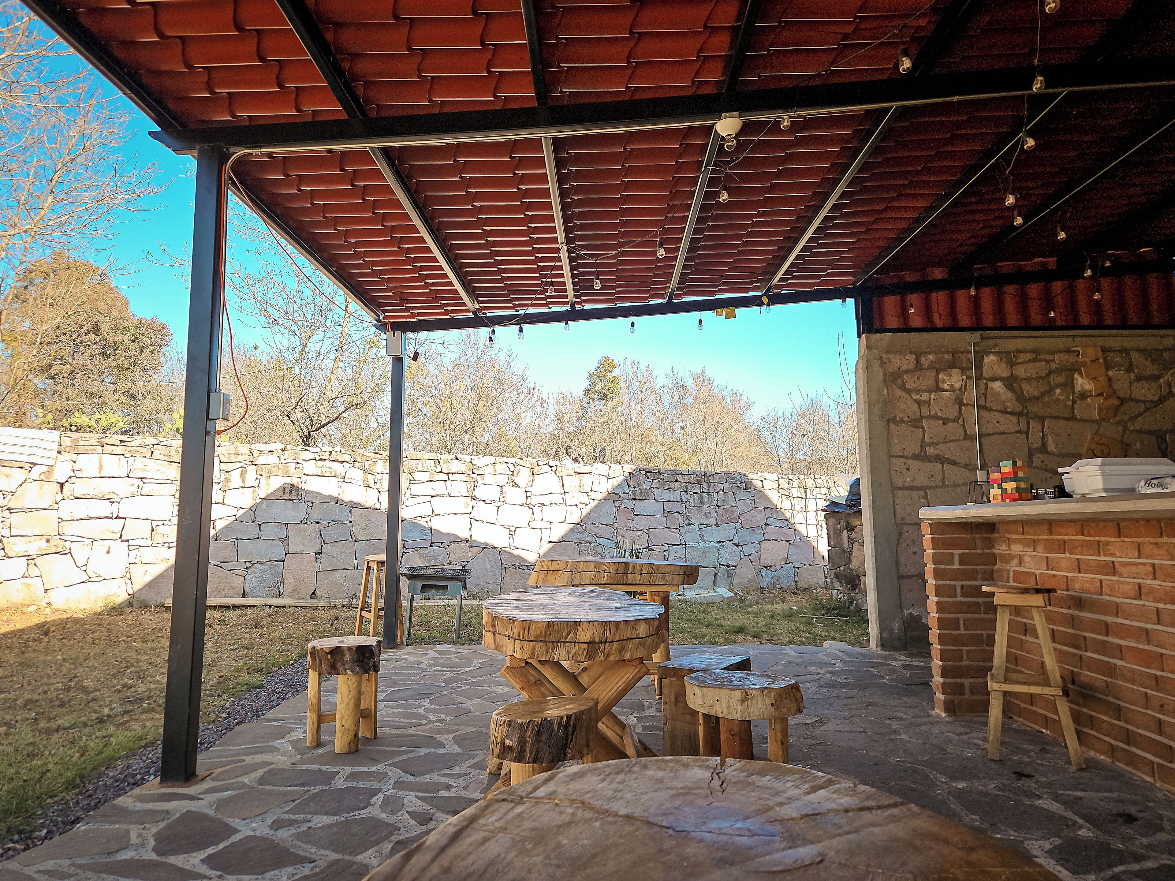 屋外ダイニングエリア