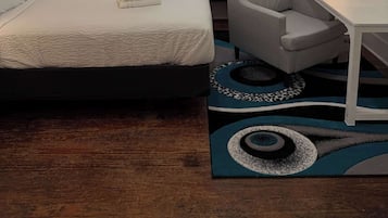 Desk, WiFi, bed sheets