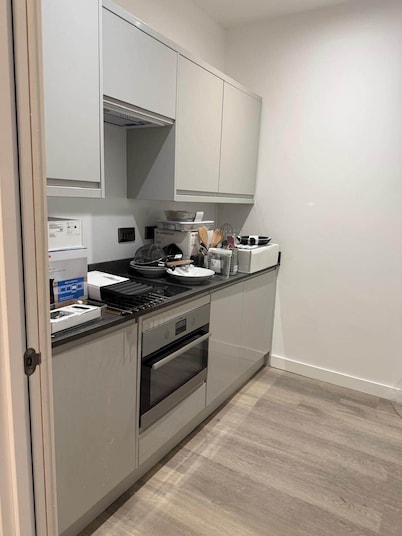 Modern 1-Bed in Victorian Building, Bury